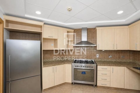 Квартира с 3 спальнями в Shoreline Apartments, ОАЭ №192374 6