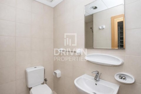 Квартира с 3 спальнями в Shoreline Apartments, ОАЭ №192374 14