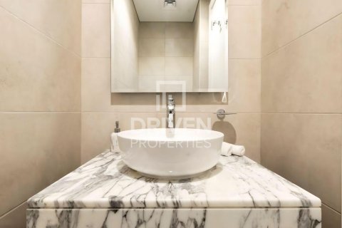 Apartment de 2 dormitorios en Aykon City, UAE No. 191437 12