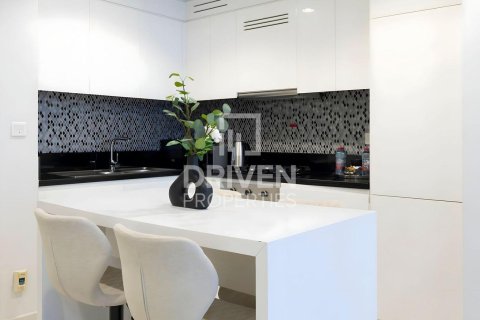 Apartment de 2 dormitorios en Aykon City, UAE No. 191437 11