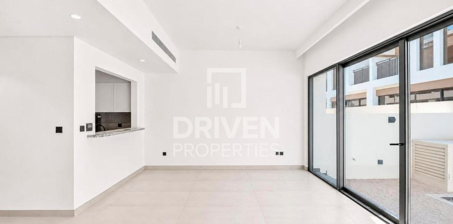 Townhouse de 4 dormitorios en Damac Lagoons, UAE No. 207398