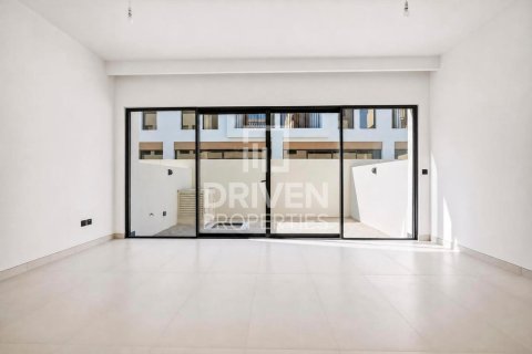 Townhouse de 4 dormitorios en Damac Lagoons, UAE No. 207398 4