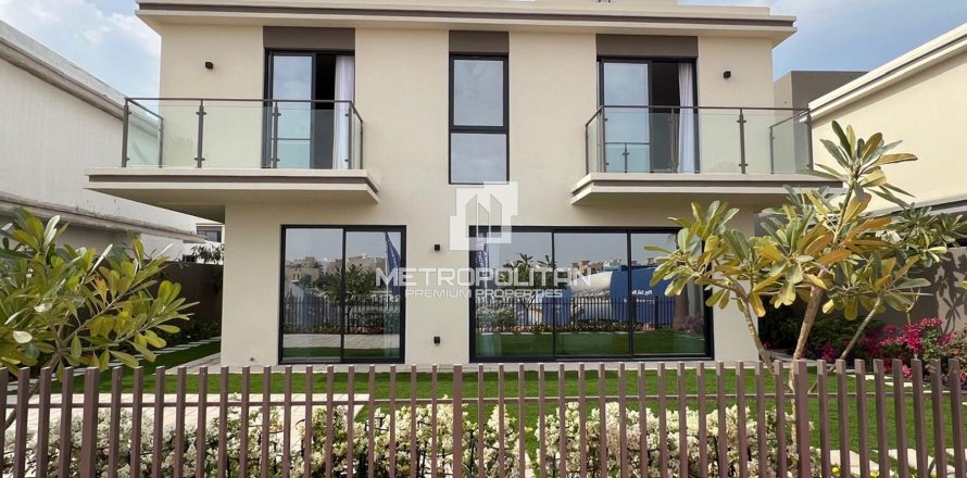 Villa de 4 dormitorios  No. 129273