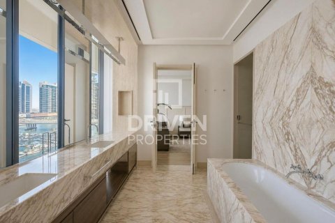 Квартира с 2 спальнями в Dorchester Collection Dubai, ОАЭ №191235 16