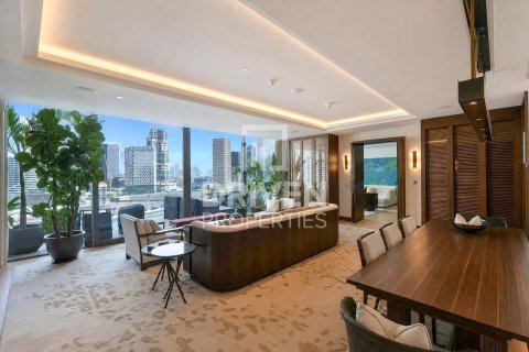Квартира с 2 спальнями в Dorchester Collection Dubai, ОАЭ №191235