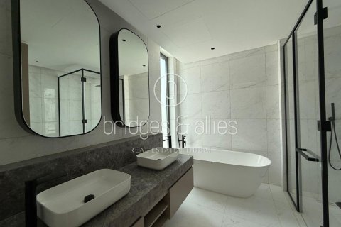 Villa de 4 dormitorios en Dubai, UAE No. 103600 14