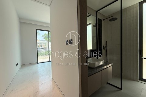 Villa de 4 dormitorios en Dubai, UAE No. 103600 12