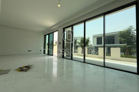 Villa de 4 dormitorios en Dubai, UAE No. 103600 6