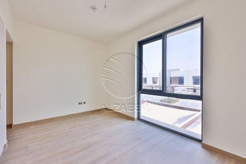 3 bedrooms Townhouse on the Yas Island, UAE No. 90236 9