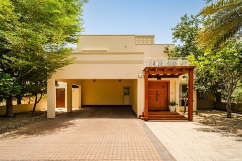 Villa de 3 chambres à Dubai, UAE No. 183481 3