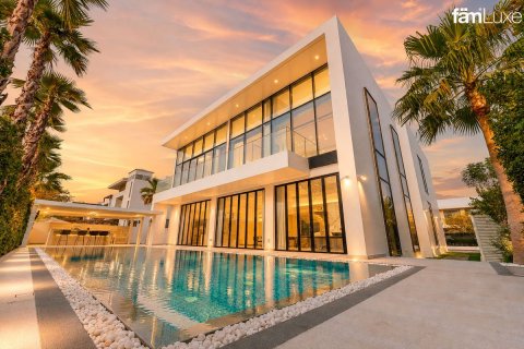 Villa de 5 dormitorios en Dubai Hills Estate, UAE No. 200137