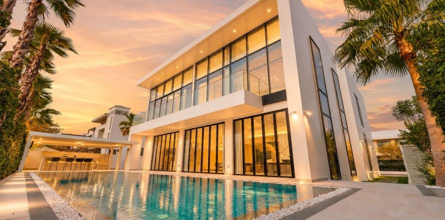 Villa de 5 dormitorios en Dubai Hills Estate, UAE No. 200137