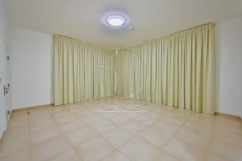 Villa de 5 dormitorios No. 127685 9