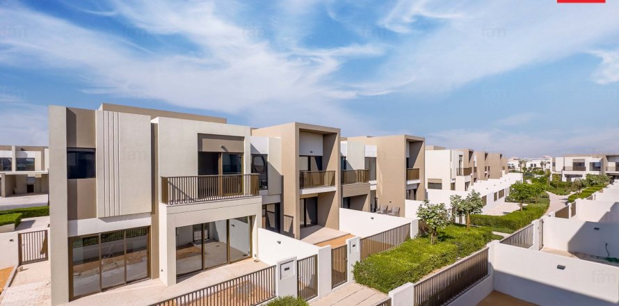 4 bedrooms Townhouse  No. 131994