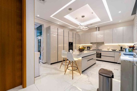 Вилла с 4 спальнями в Джумейра, ОАЭ №146988 9