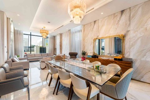 Вилла с 4 спальнями в Джумейра, ОАЭ №146988 11