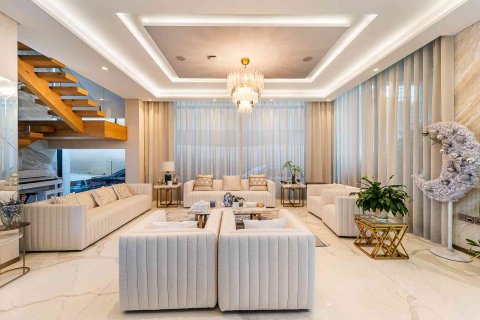 Вилла с 4 спальнями в Джумейра, ОАЭ №146988 4