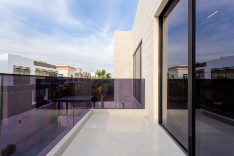 Вилла с 5 спальнями в Jumeirah Park, ОАЭ №146989 22