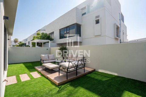 3 غرف نوم فيلا في Dubai Land, الإمارات العربية المتحدة رقم 191320 25
