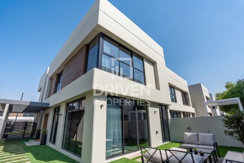 3 غرف نوم فيلا في Dubai Land, الإمارات العربية المتحدة رقم 191320 24