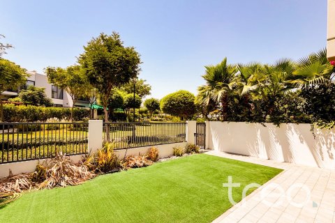 4 bedrooms Townhouse in Dubai, UAE No. 186657 11