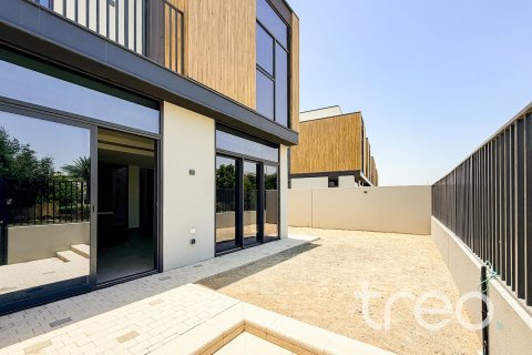4 bedrooms Townhouse in Mudon, UAE No. 186652 3
