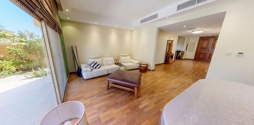 Villa de 5 dormitorios en Wadi Al Safa 2, UAE No. 167826
