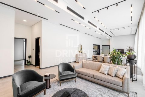 Villa de 5 dormitorios en Nadd Al Sheba, UAE No. 85433 2