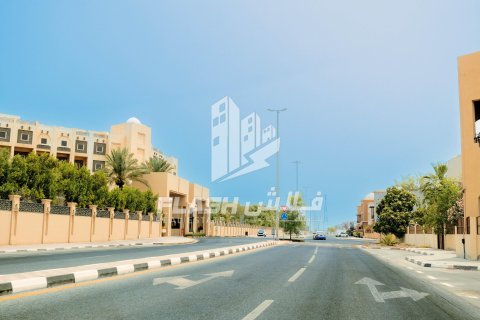 Land de 1345.4m² en Al Mairid, UAE No. 32547 25