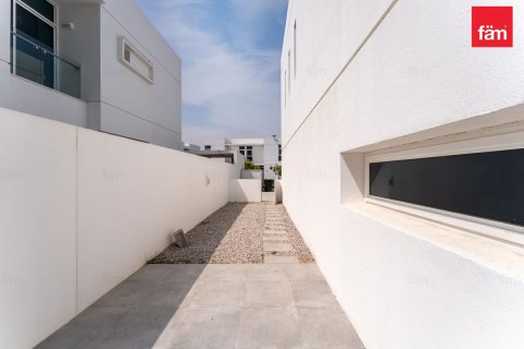 Villa de 3 dormitorios en Dubai, UAE No. 186386 22