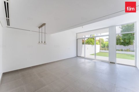 Villa de 3 dormitorios en Dubai, UAE No. 186386 5