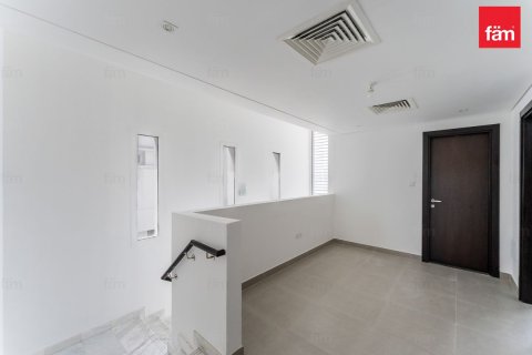 Villa de 3 dormitorios en Dubai, UAE No. 186386 8