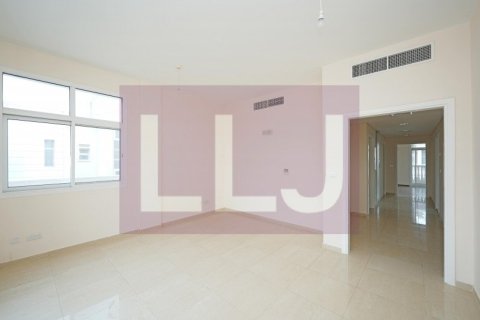 Villa de 5 chambres à Abu Dhabi, UAE No. 44839 18