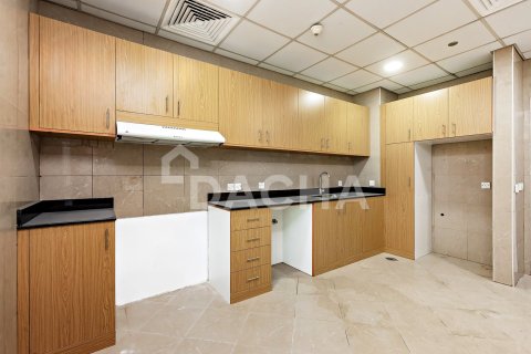 Apartment de 3 dormitorios en Marina Crown, UAE No. 155363 18