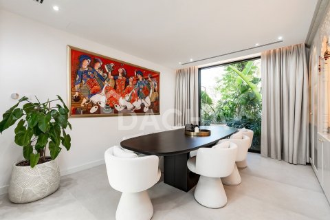 Вилла с 5 спальнями в Jumeirah Islands, ОАЭ №155360 7