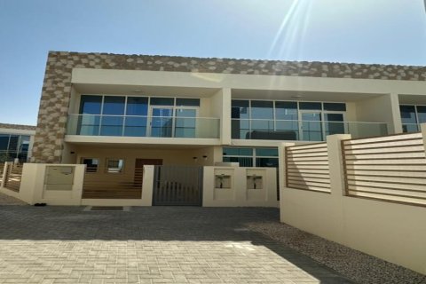 2 bedrooms Villa in Rukan, UAE No. 145143 7