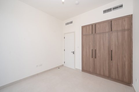 3 bedrooms Apartment in Town Square, UAE No. 145145 18