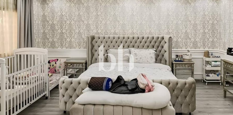 5 غرفة نوم  فيلا  رقم 113460