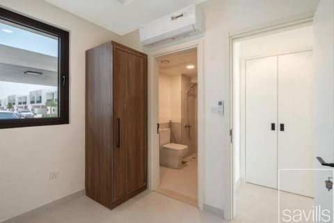 Таунхаус с 3 спальнями в Town Square, ОАЭ №136543 14