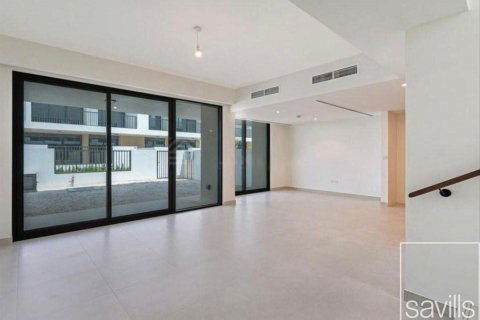 Таунхаус с 3 спальнями в Town Square, ОАЭ №136543