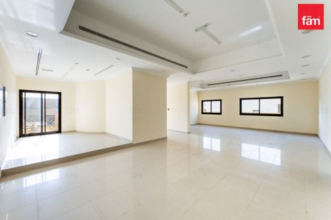 Villa de 6 dormitorios en Al Barsha, UAE No. 135853 16