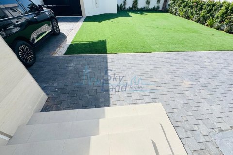 Villa de 3 dormitorios en Jumeirah, UAE No. 82722 3