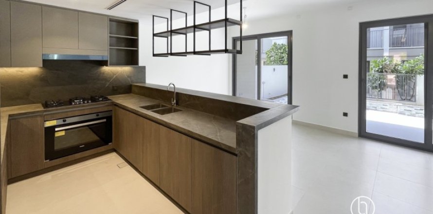 Вилла с 3 спальнями  №131642