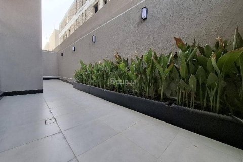 4 bedrooms Villa in Riyadh, Saudi Arabia No. 67372 8