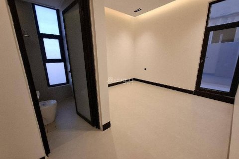 4 bedrooms Villa in Riyadh, Saudi Arabia No. 67372 17