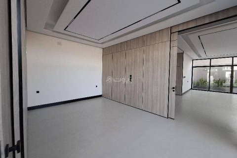 4 bedrooms Villa in Riyadh, Saudi Arabia No. 67372 7