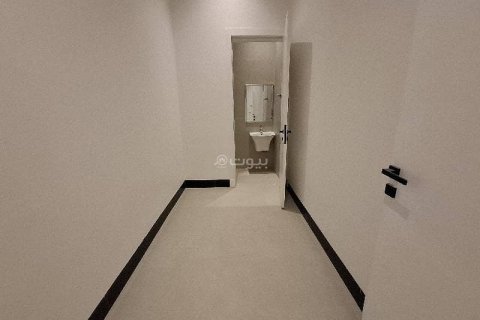 4 bedrooms Villa in Riyadh, Saudi Arabia No. 67372 14