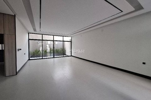 4 bedrooms Villa in Riyadh, Saudi Arabia No. 67372 10