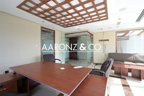 158m² Office in Business Bay, UAE No. 143208 6