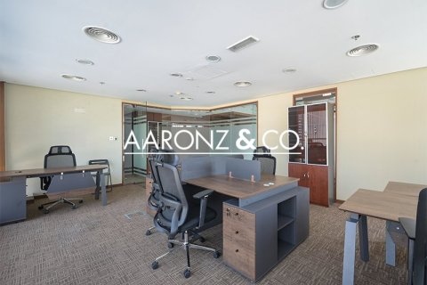 158m² Office in Business Bay, UAE No. 143208 3